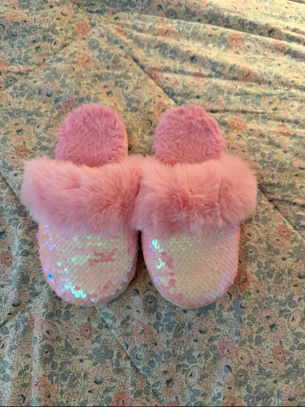 Pink Sequin Faux-Fur Kids Slippers size 11/12